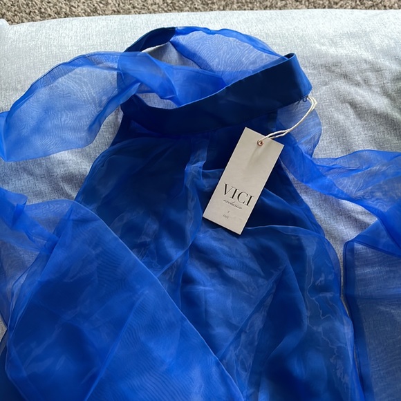 Vici backless Bodysuit - Picture 2 of 3